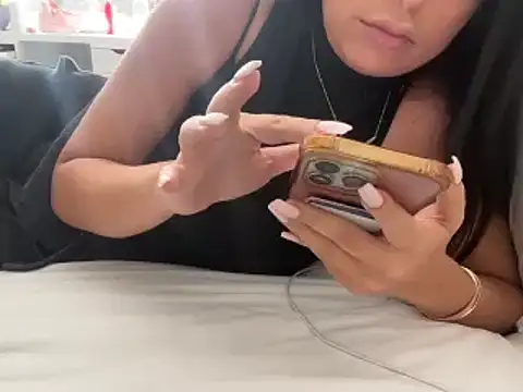 tbaexoxox online show from November 13, 2025, 8:30 pm