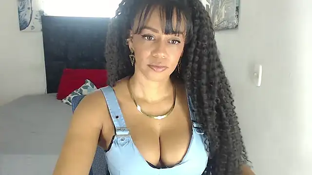 Snapshot of yeli_xxx chatting on July 9, 2026, 7:18 pm yeli xxx online show from July 9, 2026, 7:18 pm