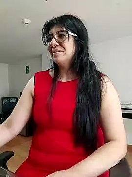 Snapshot of aisha_latina chatting on June 10, 2026, 1:54 pm aisha latina online show from June 10, 2026, 1:54 pm