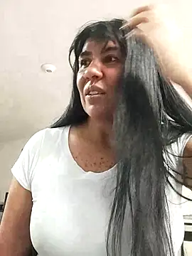 Snapshot of aisha_latina chatting on July 14, 2026, 12:55 pm aisha latina online show from July 14, 2026, 12:55 pm