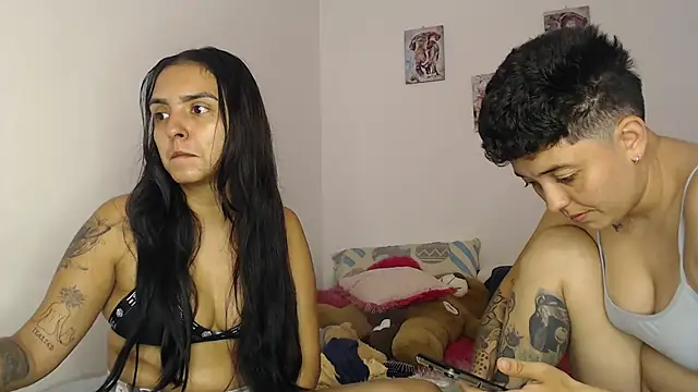 kathy luisa online show from November 6, 2025, 8:10 pm