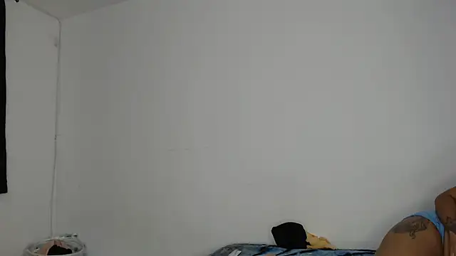 kathy luisa online show from December 3, 2025, 8:29 pm