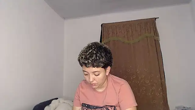 Snapshot of kathy_luisa chatting on May 16, 2026, 11:53 am kathy luisa online show from May 16, 2026, 11:53 am