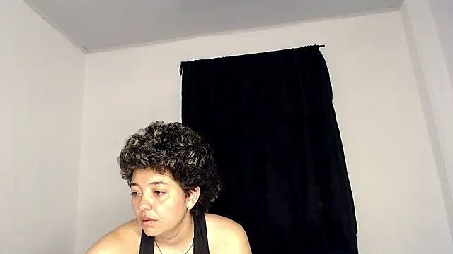 Snapshot of kathy_luisa chatting on July 9, 2026, 11:58 am kathy luisa online show from July 9, 2026, 11:58 am