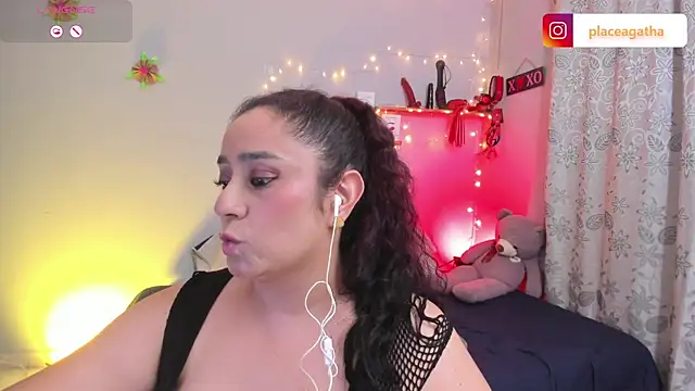 agathaxxx-69 online show from February 20, 2025, 7:52 pm