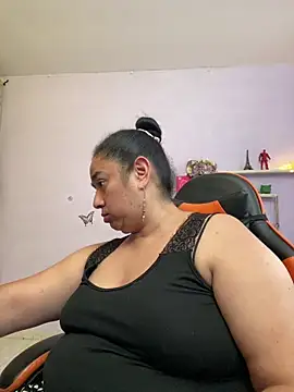 agathaxxx-69 online show from May 7, 2026, 8:14 pm