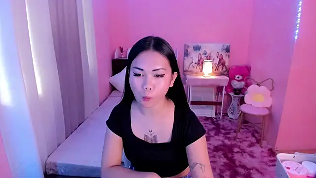 Snapshot of Vivorey_Leighn chatting on December 7, 2024, 11:01 pm Vivorey Leighn online show from December 7, 2024, 11:01 pm