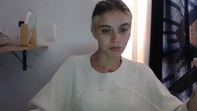 mariecam420 online show from February 10, 2025, 9:47 pm