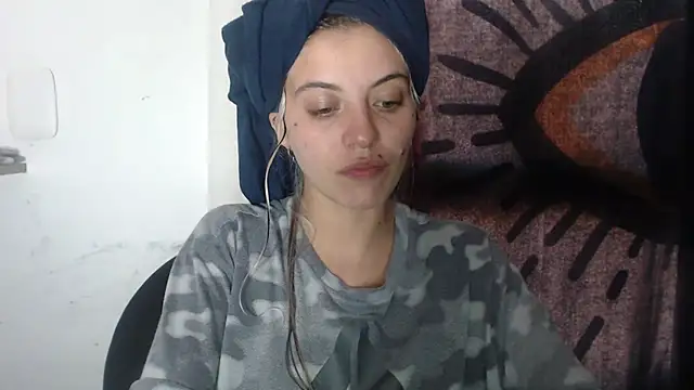 mariecam420 online show from February 28, 2025, 10:28 pm