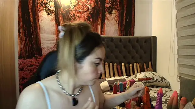 sofia23dirty online show from March 3, 2026, 10:15 pm