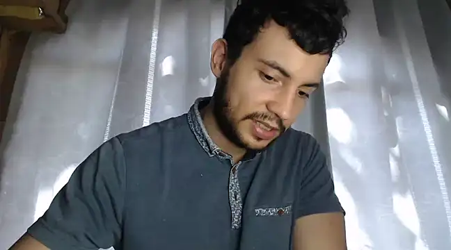 Armando 2002 online show from December 18, 2024, 6:25 pm