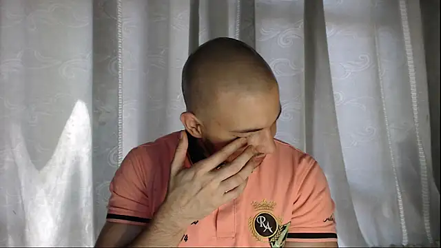 Armando 2002 online show from September 20, 2025, 5:47 pm