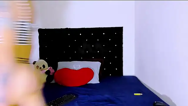 valen colombian69 online show from December 19, 2024, 8:34 pm