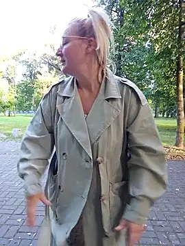 Snapshot of Marushka chatting on September 18, 2025, 5:53 am Marushka online show from September 18, 2025, 5:53 am