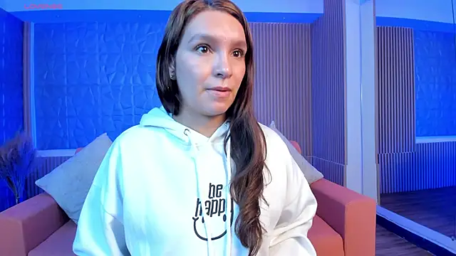 miataylorr1 online show from February 1, 2025, 11:43 am