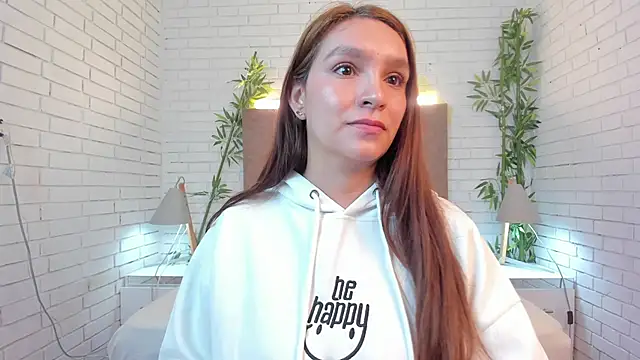 miataylorr1 online show from February 13, 2025, 11:50 am