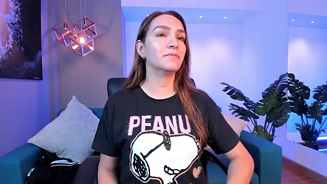 miataylorr1 online show from November 26, 2025, 12:28 pm