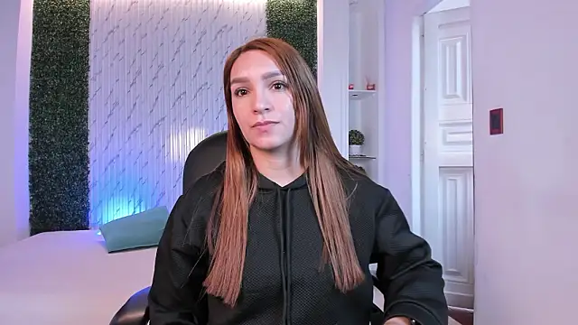 miataylorr1 online show from February 11, 2026, 11:59 am