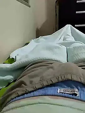 shiiank online show from April 19, 2026, 3:39 am