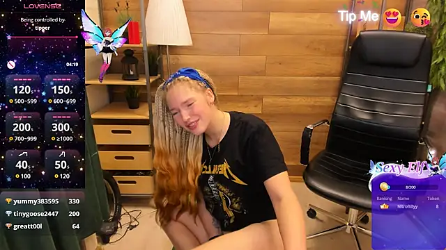 Snapshot of _fiona_Love chatting on January 9, 2025, 12:09 pm fiona Love online show from January 9, 2025, 12:09 pm