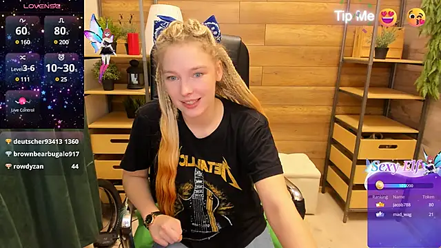 Snapshot of _fiona_Love chatting on January 20, 2025, 10:15 pm fiona Love online show from January 20, 2025, 10:15 pm