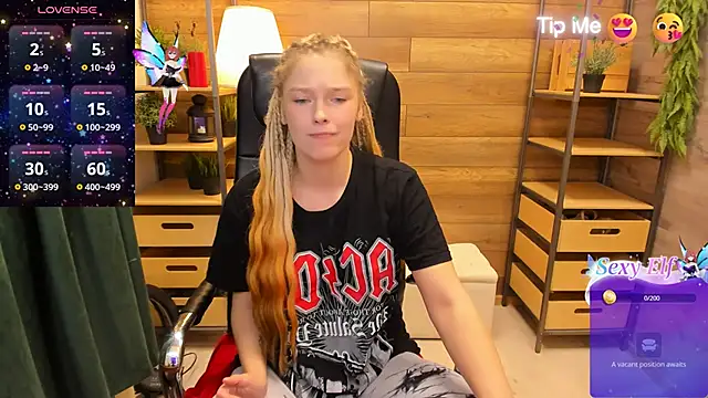 Snapshot of _fiona_Love chatting on January 21, 2025, 7:28 pm fiona Love online show from January 21, 2025, 7:28 pm