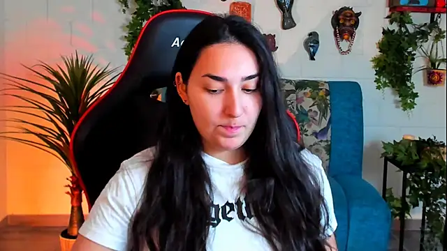 CeceliaJohnson online show from February 21, 2025, 8:07 am