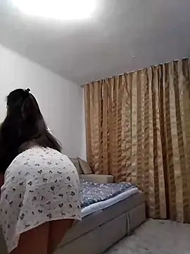 Snapshot of baby_sweet_girl_ chatting on February 6, 2025, 3:27 am baby sweet girl online show from February 6, 2025, 3:27 am