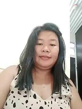 Snapshot of lickmepussy21 chatting on December 15, 2025, 12:15 am lickmepussy21 online show from December 15, 2025, 12:15 am