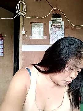 Snapshot of lickmepussy21 chatting on January 14, 2026, 2:50 am lickmepussy21 online show from January 14, 2026, 2:50 am