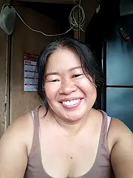 Snapshot of lickmepussy21 chatting on February 7, 2026, 12:14 am lickmepussy21 online show from February 7, 2026, 12:14 am