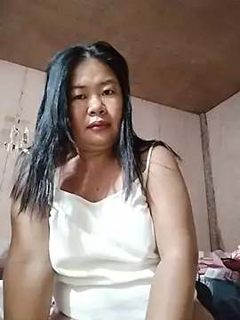 lickmepussy21 online show from July 5, 2026, 1:51 pm