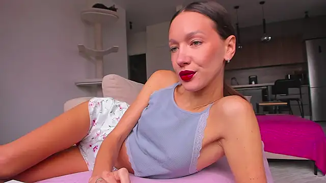 bestfootfetish online show from April 29, 2026, 8:29 am