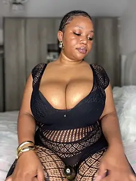 Hyra Ari online show from February 14, 2026, 8:16 pm