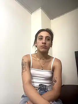 andreahhill online show from October 29, 2025, 7:48 pm