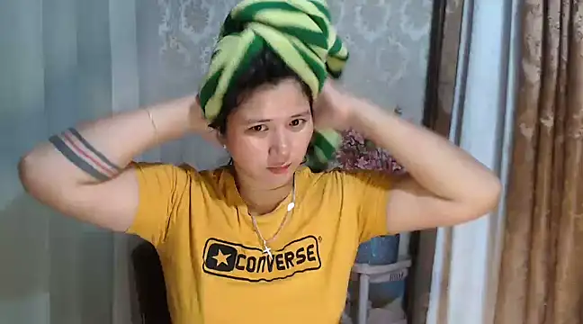 MS Isabella Snow92 online show from February 7, 2025, 9:48 pm