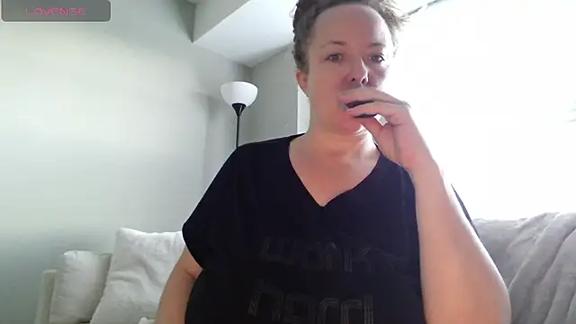 julimonroe online show from January 12, 2026, 2:44 pm