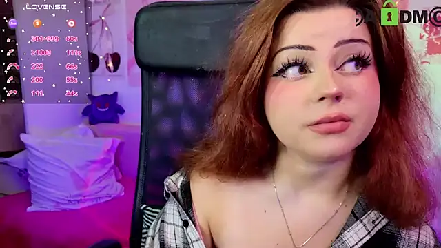 StellaMilla online show from July 11, 2026, 11:17 pm