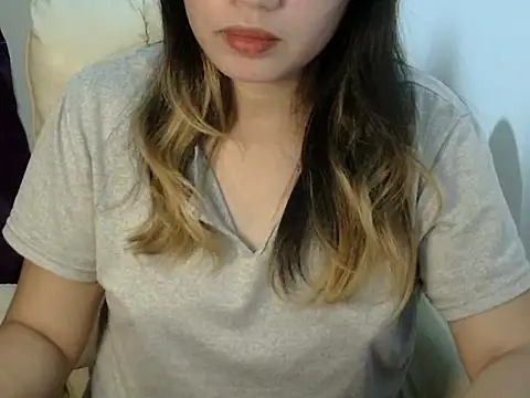    zurIII09  online show from September 10, 2025, 9:20 am