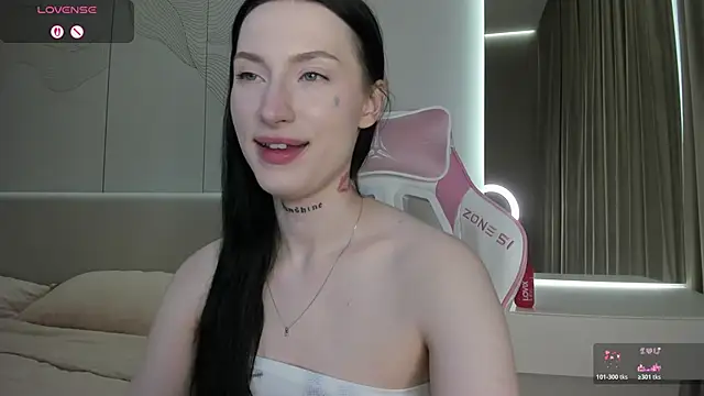 Snapshot of JenniferQueen11 chatting on June 6, 2026, 6:12 pm JenniferQueen11 online show from June 6, 2026, 6:12 pm