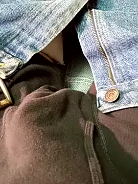 Snapshot of funcock78 chatting on February 12, 2025, 5:37 pm funcock78 online show from February 12, 2025, 5:37 pm