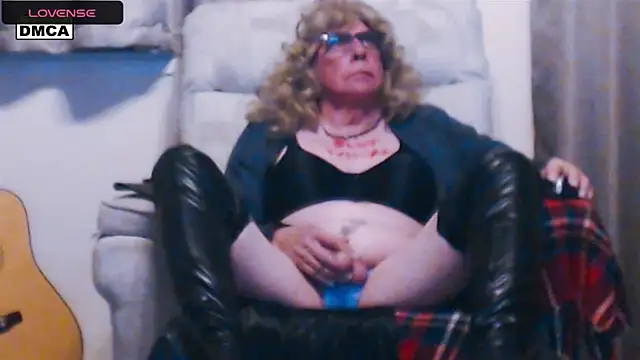 Snapshot of FilthytvGRACIE chatting on March 21, 2025, 11:34 pm FilthytvGRACIE online show from March 21, 2025, 11:34 pm