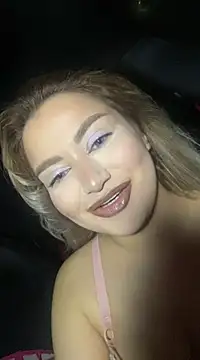 EmiliaPetrova online show from December 8, 2024, 8:36 pm