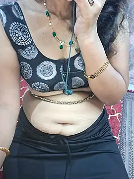 XBHUUME online show from December 2, 2024, 8:55 pm