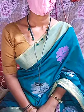 XBHUUME online show from December 4, 2024, 5:11 pm