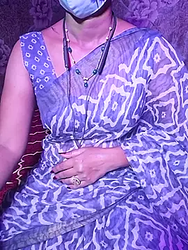 XBHUUME online show from November 7, 2025, 5:13 pm