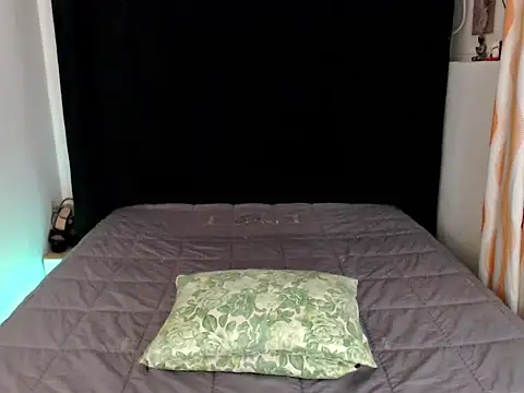 Angelic Fuckerxxx online show from October 1, 2025, 2:17 am