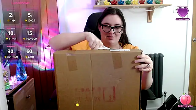 Rebecca Summer online show from May 14, 2026, 10:11 am