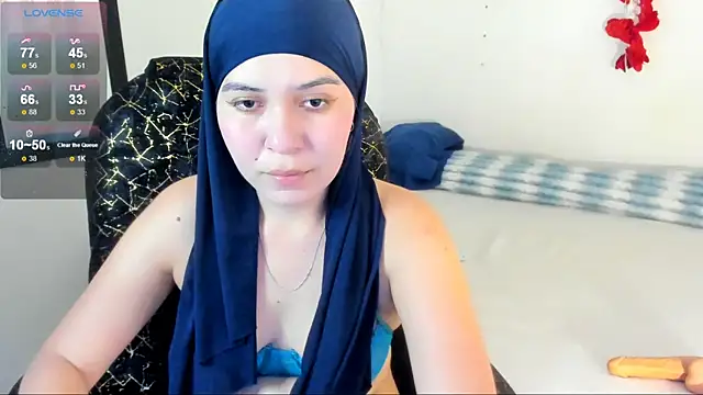 Snapshot of MatchedEyebrow chatting on May 6, 2026, 7:52 pm MatchedEyebrow online show from May 6, 2026, 7:52 pm
