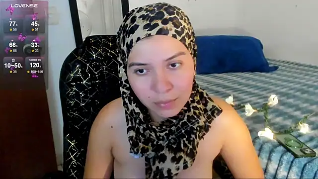 Snapshot of MatchedEyebrow chatting on June 1, 2026, 9:27 pm MatchedEyebrow online show from June 1, 2026, 9:27 pm